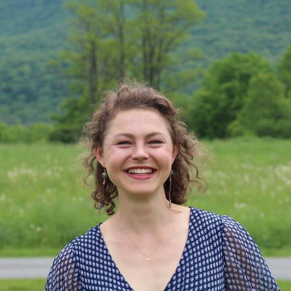 Meet your Posher, Sarah - Picture 1 of 1